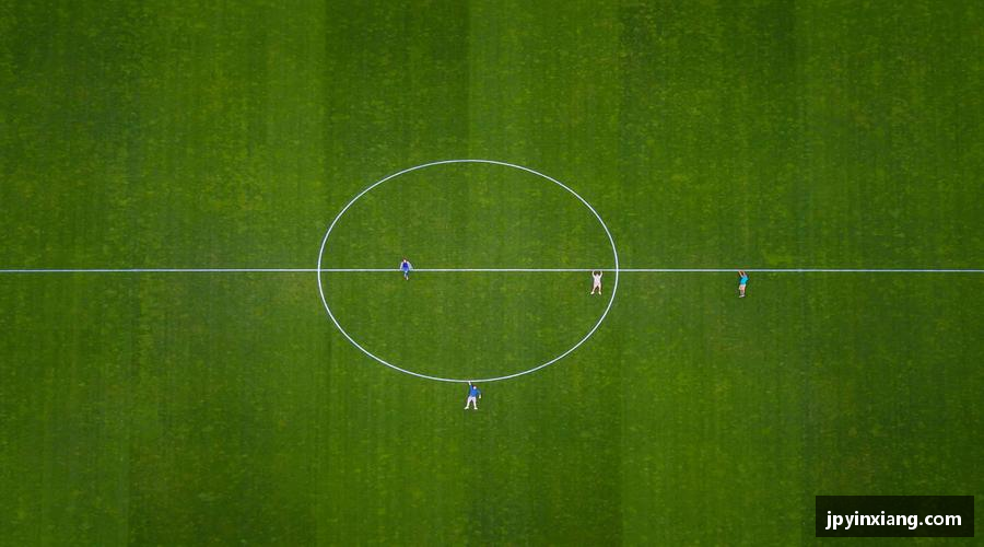 bwin必赢官方网站用细节诠释热爱！✨ 运动装备 + 潮流单品，你的风格由你定义！